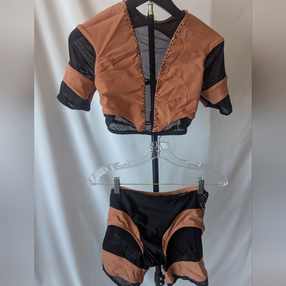 Three-Piece Dance Crop Top & High-Waist Brief And Mesh Shorts in Rust and Black